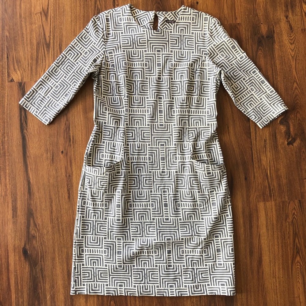 J. McLaughlin L 3/4 Sleeve Midi Geometric Print Grey and White Dress